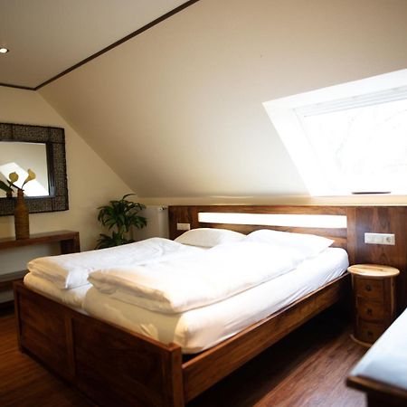 Vier Jahreszeiten Rooms Husum  Extérieur photo