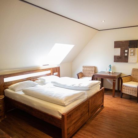 Vier Jahreszeiten Rooms Husum  Extérieur photo